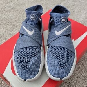 Nike FREE RN MOTION